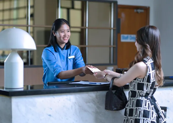 Holiday Inn Express Jakarta Matraman By Ihg